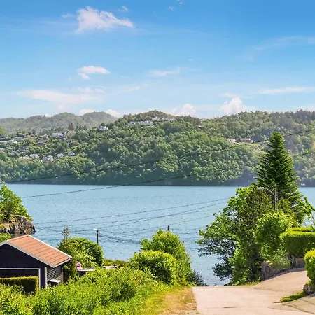 Cozy In With Kitchen Holiday home Lyngdal